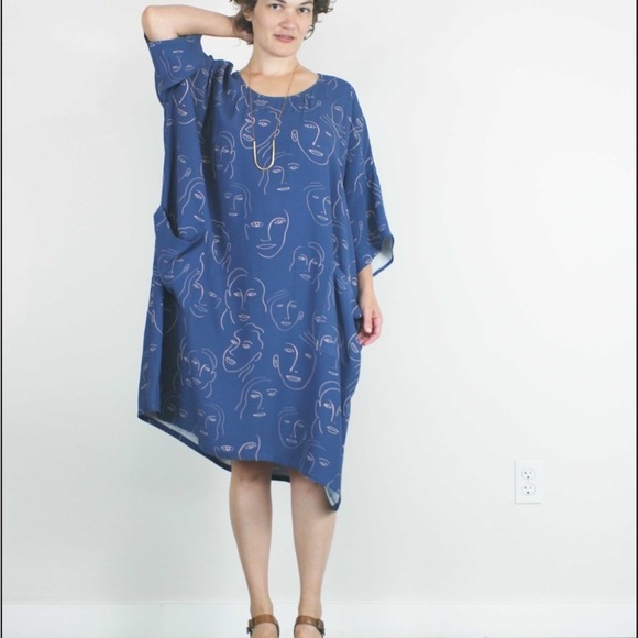 Corey Lynn Calter Blue Cream Selena Portrait Face Print Oversized Mini Dress OS - Picture 8 of 12